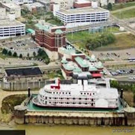 Riverwalk Casino Hotel Vicksburg Exterior foto
