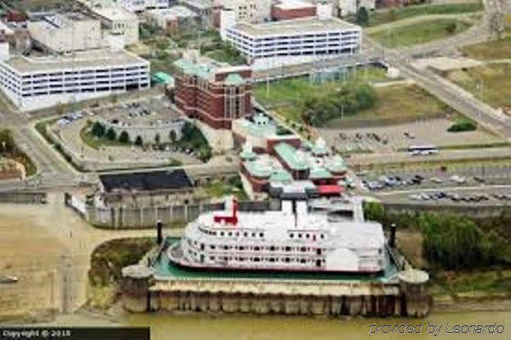 Riverwalk Casino Hotel Vicksburg Exterior foto